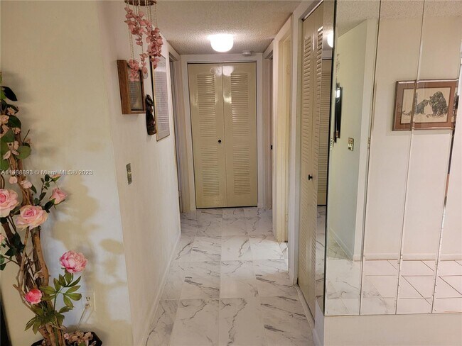 Photo - 8415 SW 107th Ave Unit 309W