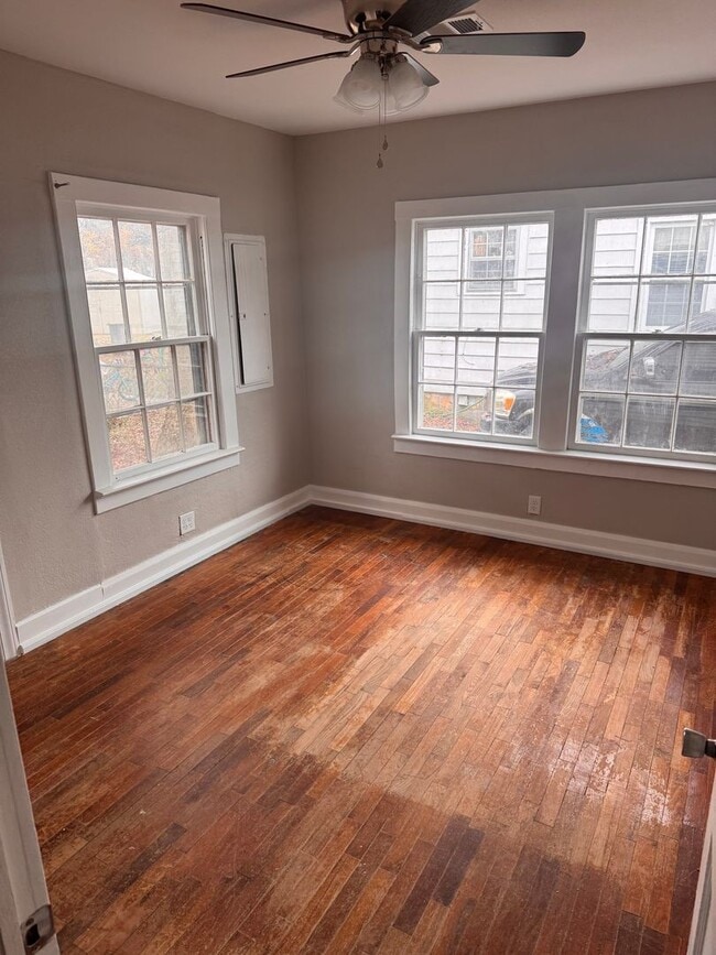 Photo - Call Heather about the move in special on this 2 bedroom house.