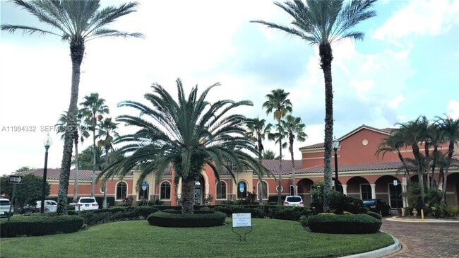 Building Photo - 4404 SW 160th Ave Unit 814