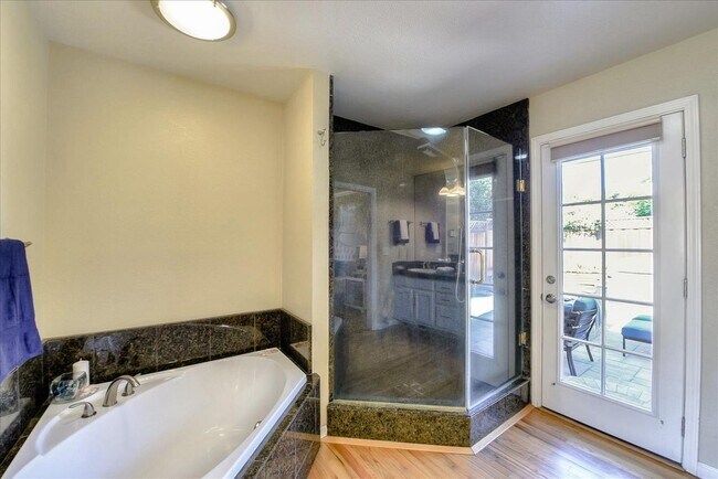 Photo - 1365 Kimberly Dr