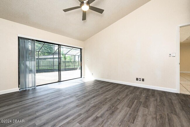 Photo - 4 Baywood Dr