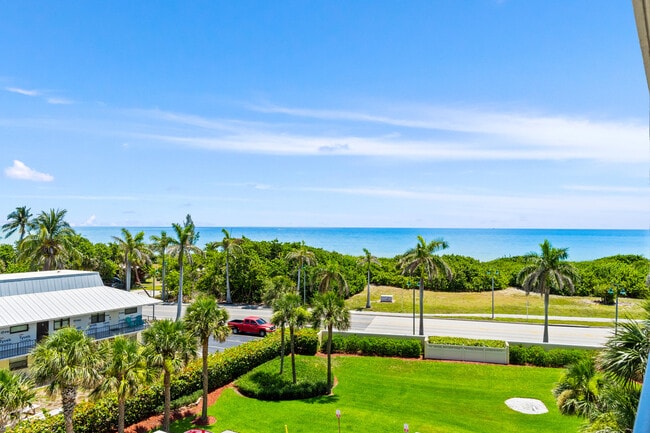 Building Photo - 801 S Ocean Dr Unit 503