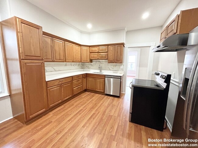Photo - 78 Hillside St