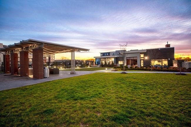 Ridge at Robinson Apartments For Rent in Pittsburgh, PA | ForRent.com