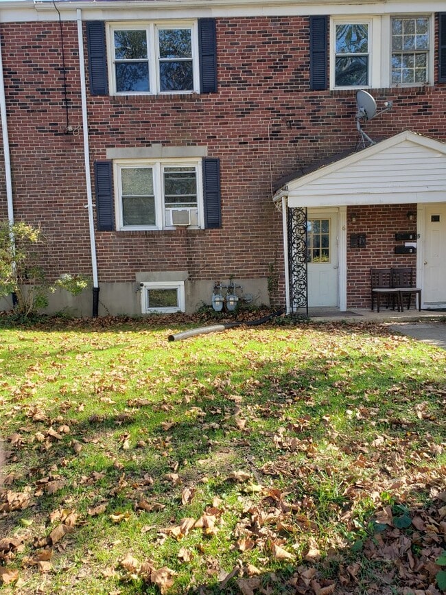 6 Corbin Ct Unidad A