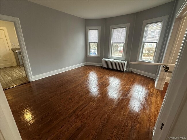 Photo - 400 Dyckman St