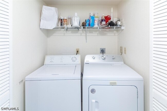 774 Wiggins Lake Dr Unit 106