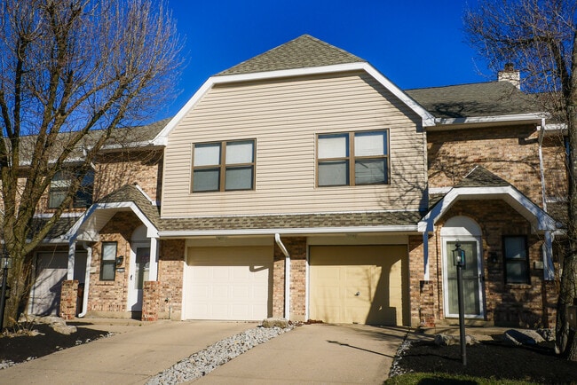 Photo - 3858 S Chalet Cir