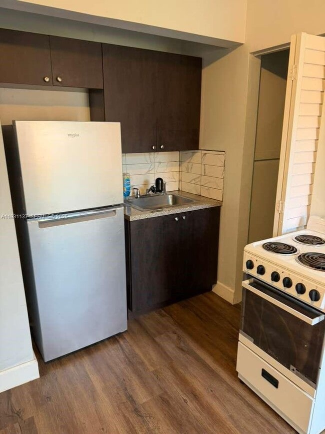 Photo - 2321 Adams St Unit 19A