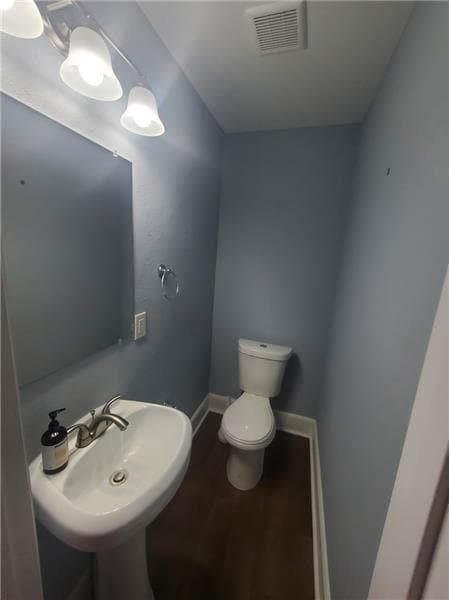 Photo - 711 W 42nd St