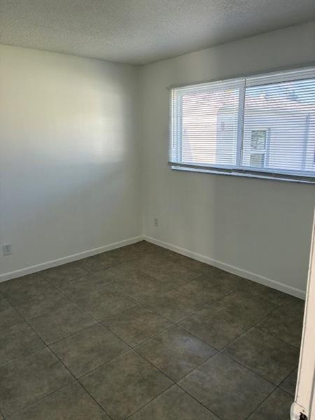 Photo - 2417-2419 Garfield St Unit 2419