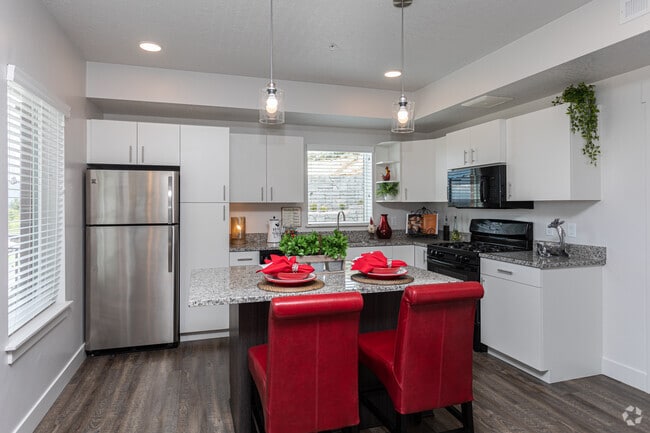 2HAB, 2BA - 1,373 ft²