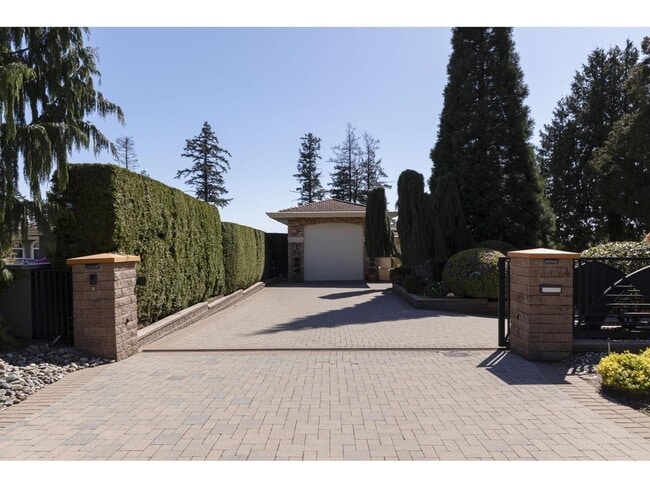 Photo - 13464-1313A 13a Ave