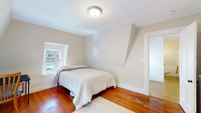 184 Ash St Unit 2