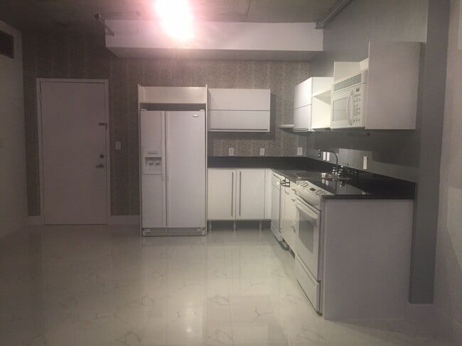 Photo - 690 SW 1st Ave Unit 2326