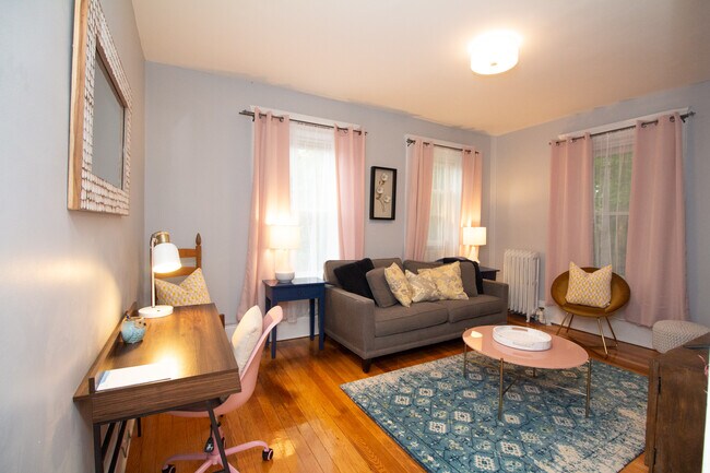 636 Washington St Unit 5