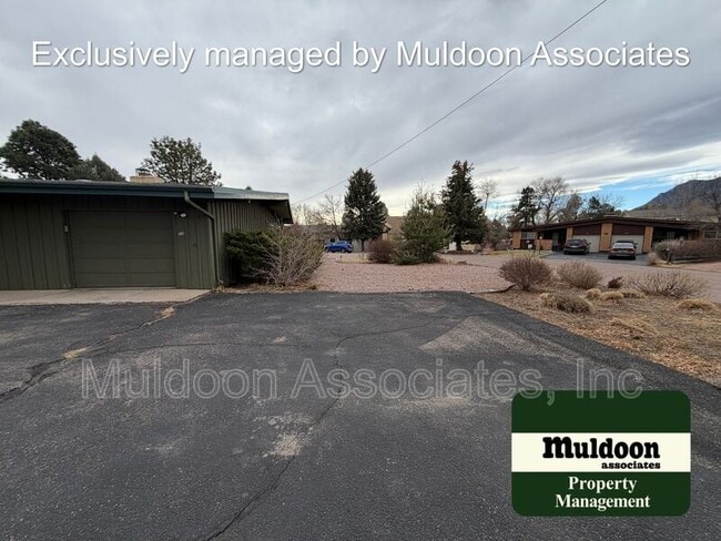 Photo - 59 W Old Broadmoor Rd