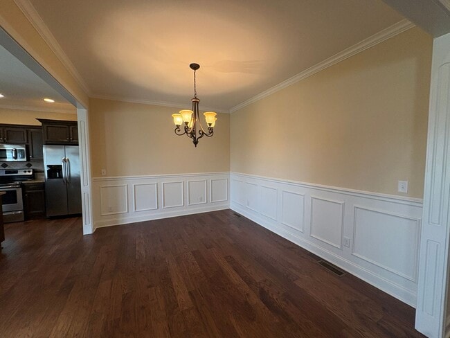 Photo - 3020 Equestrian Ct