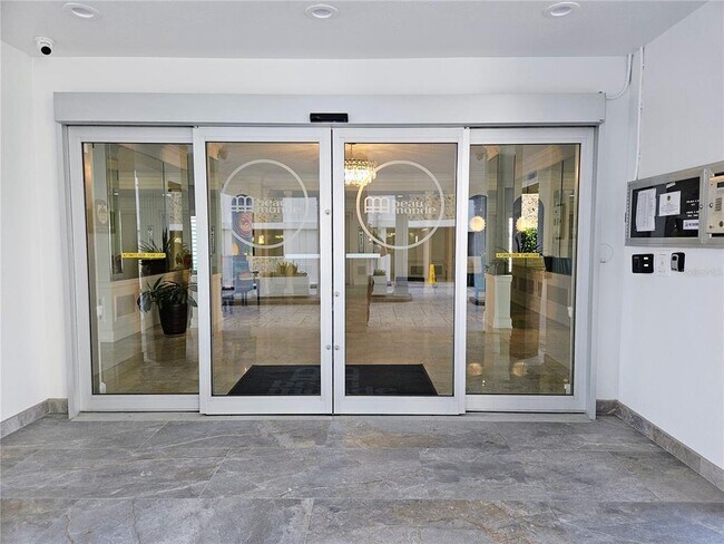 Photo - 4950 Gulf Blvd Unidad 307