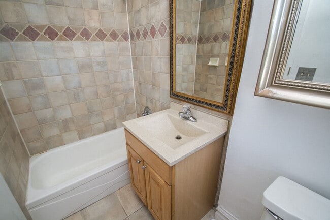 1501 Broadway Street Unidad 4 Baño - 1501 Broadway St