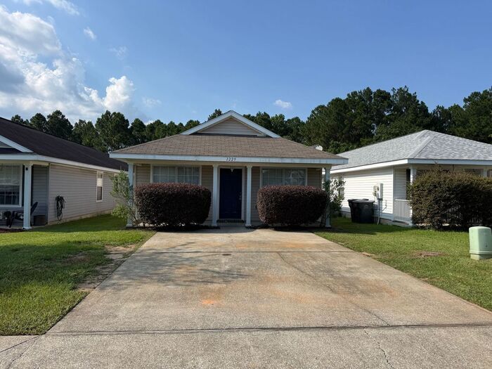 Pensacola - Springfield - 3 bedroom, 2 bathroom - Pensacola - Springfield - 3 bedroom, 2 bathroom