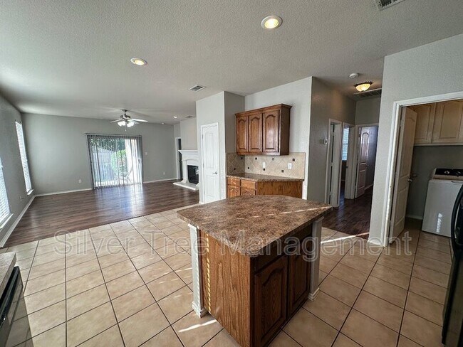 Photo - 420 Donagon Ct