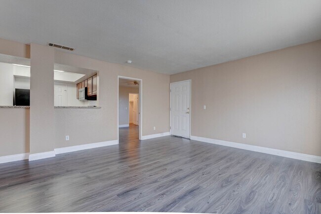 Photo - 6800 E Lake Mead Blvd Unidad 2033