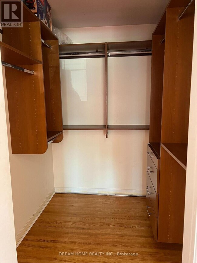 Photo - 25 Tollerton Ave