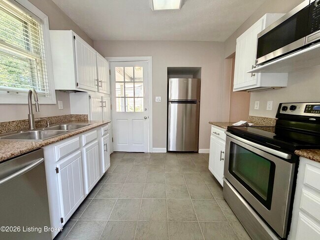 Photo - 1104 Barret Ave