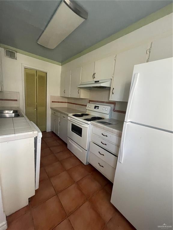 Photo - 13 Charles Cir