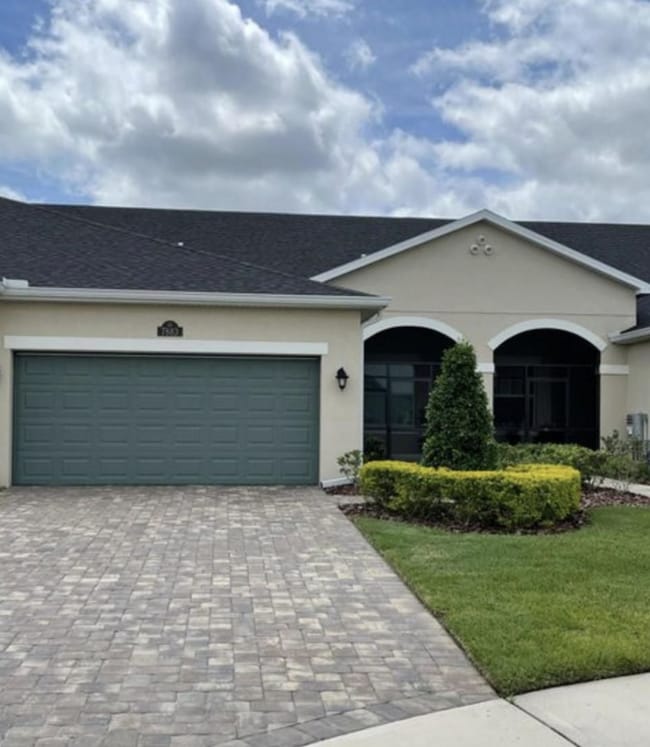 Addison Village Townhome!!! - Addison Village Townhome!!!