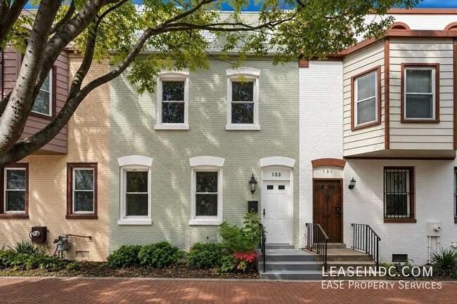 Building Photo - 133 Bates St NW