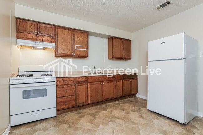 Photo - 8704 Duncan Dr