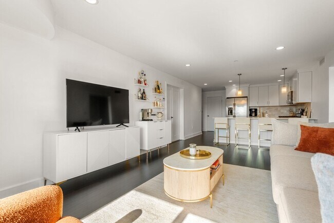 Photo - 770 Washington Ave Unit 404