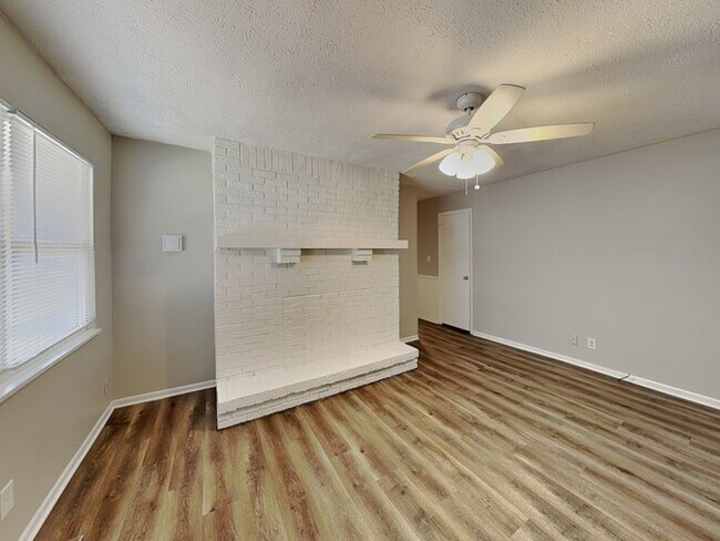 Photo - 3222 Tempe Dr