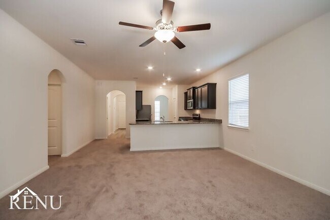 10458 Sweetwater Creek Dr