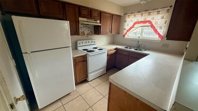 Photo - 2155 Hazlitt Dr