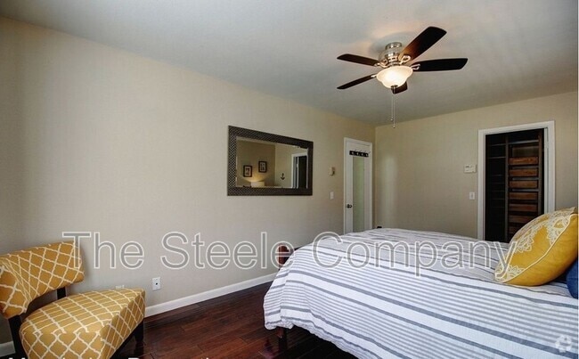 Building Photo - 1121 Chino St Rental