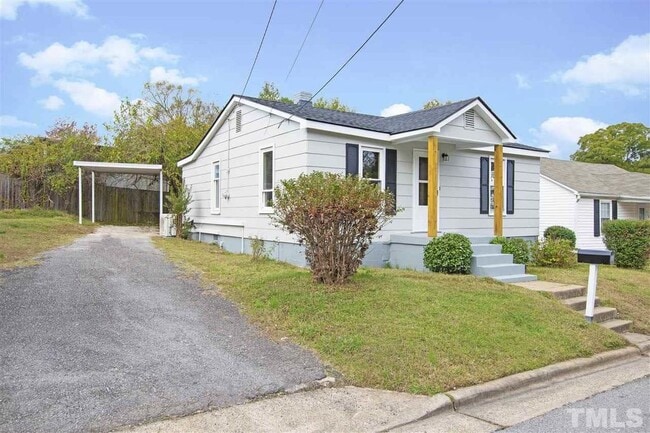 Photo - 520 Commonwealth St