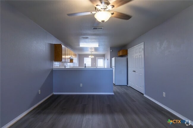 Building Photo - 3409 Toledo Dr Unit B Rental