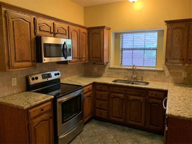 Photo - 245 Tanbark Cir