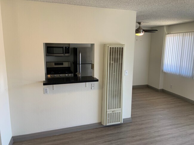 Photo - 3730 S Sepulveda Blvd Unidad 102