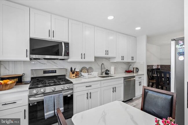 Photo - 838 Hendrix St