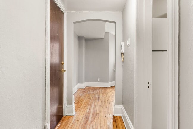 Photo - MacConnor Apartments