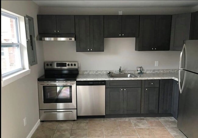 Building Photo - 5 Wildwood Dr Unit 22D