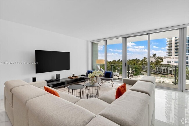 Building Photo - 1 Collins Ave Unit 402 Rental