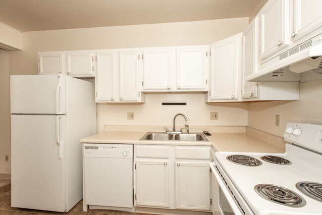 240 E University Ave Unit 240-2