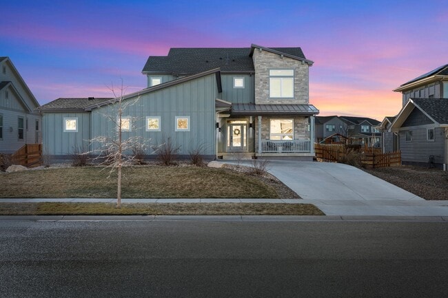 Building Photo - 702 Delechant Dr