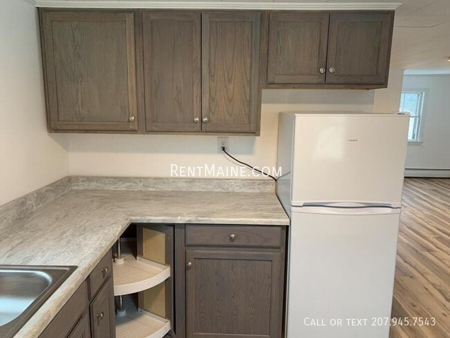 Photo - 1084 School St Unidad 2