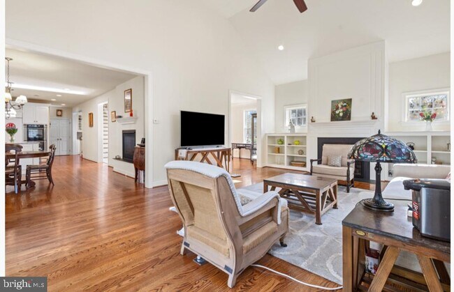 Photo - 100 Braebank Ln